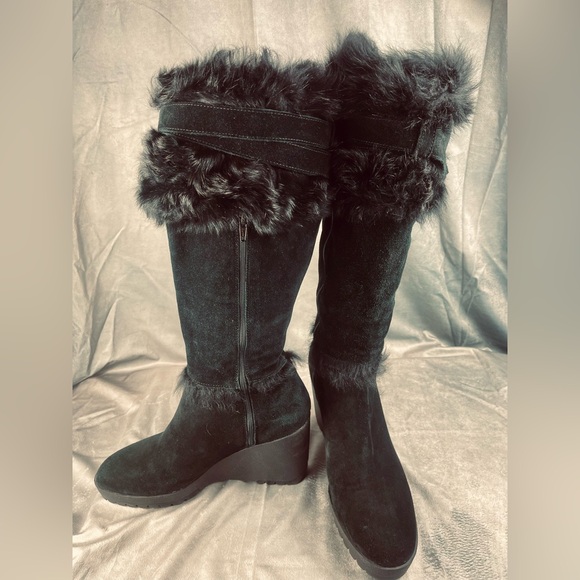 Coach Black Suede Wedge Boots Rabbit Fur Trim Size 11 Sharma Made in Italy🇮🇹 - Picture 15 of 17